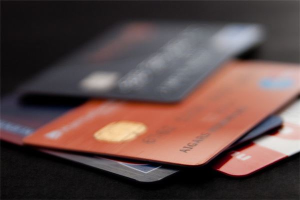 信用卡寬限期內還款收利息嗎